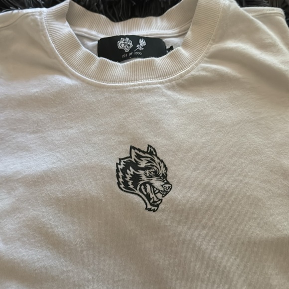 Darc Sport Women’s Medium white Civil Regime crop top - Picture 2 of 7